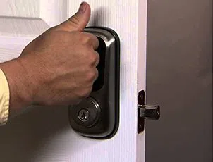 Lock Locksmith Tech Detroit, MI 313-918-1994 - 24-7-locksmith-key-service